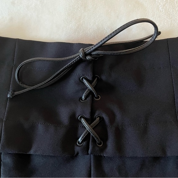 Zara Lace Up Shorts - Picture 3 of 6